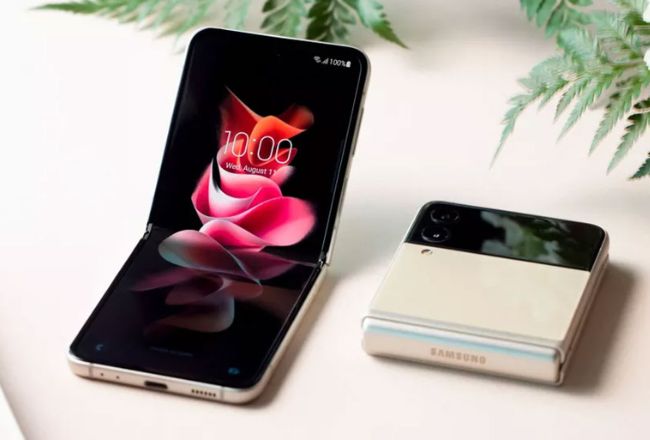 Điện thoại Samsung nắp gập Galaxy Z Flip 4 với nhiều bảng màu chọn lựa
